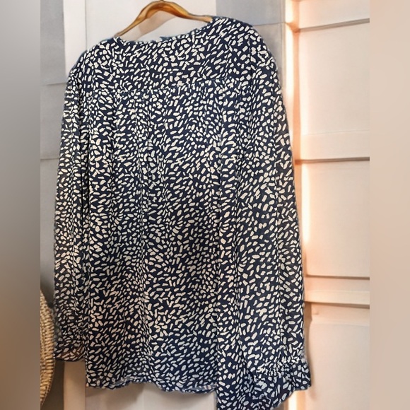 NEW WOMEN’S BOHO LONG SLEEVE FLORAL PRINT CHIFFON BLOUSE V NECK BUTTON FRONT XL - Picture 3 of 8